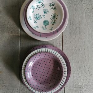 SET DA 2 PORTATE BIANCO/LILLA piano ø27cm - fondo ø22cm - frutta ø19cm